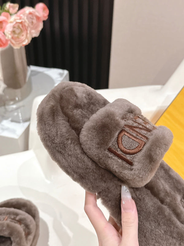 Fendi F013 2025ss Fluffy Slippers Brown Lambswool 467196