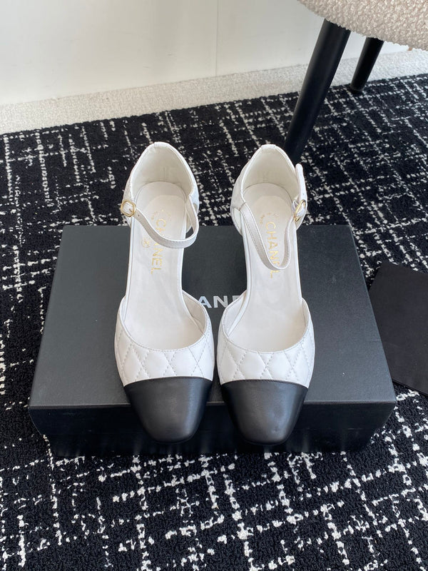 CC 25SS Diamond-Patterned Block-Heeled Mary Janes White Sheepskin 473432