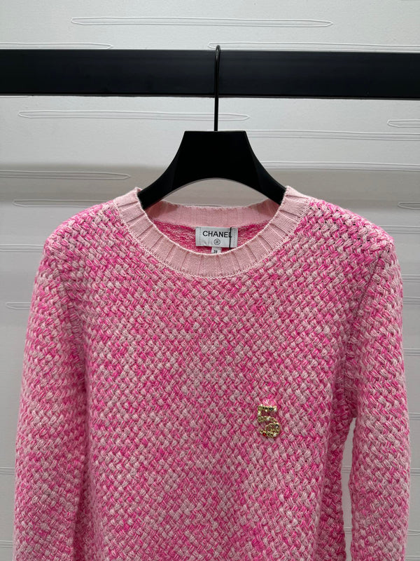 CC 25 Contrast Color Sweater 5 Brooch Pink Wool 305411