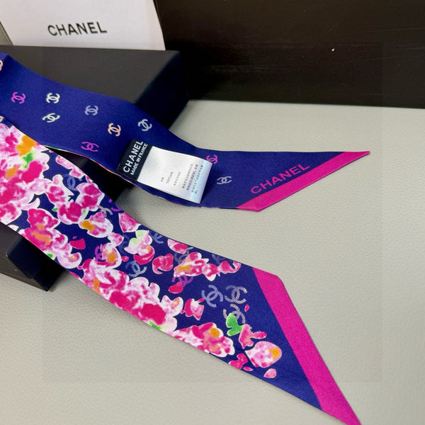 CC Twilly Small Scarf 120cm Silk 825668