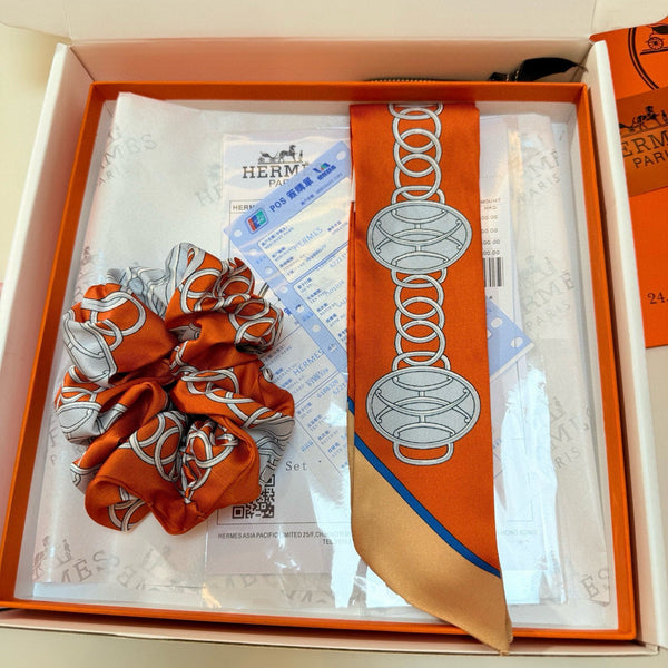 HM Twilly Small Silk Scarf and Detachable Hairband 825646
