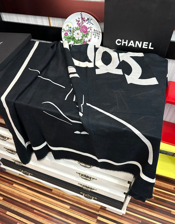 CC 25 Coco Scarf 100cm Black Cashmere 825616