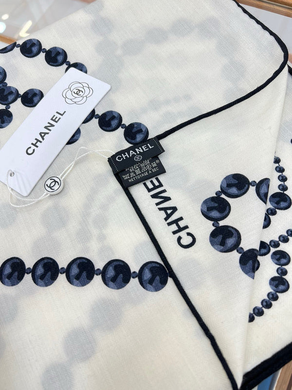CC Double-Sided Velvet Square Scarf 140cm White Cashmere 828703