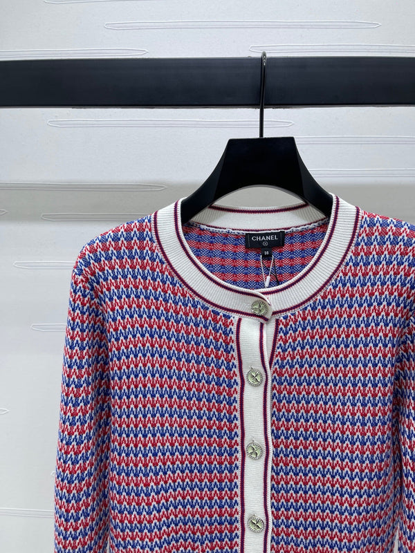 CC 25 Round Neck Knitted Wool Long-Sleeved Red Cardigan
