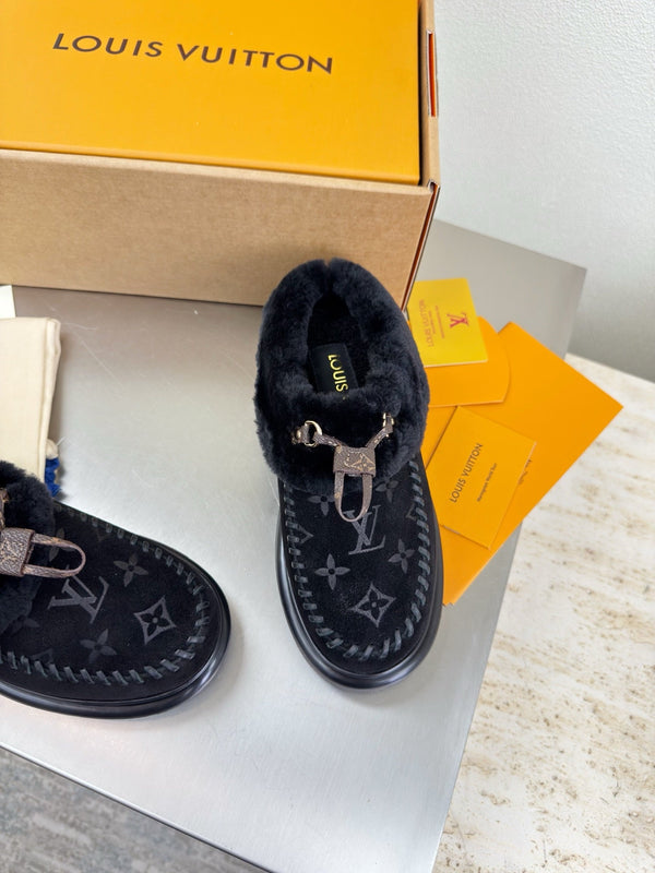 LV Lamb-lined Platform Slippers Black Lamb Wool Suede 566892