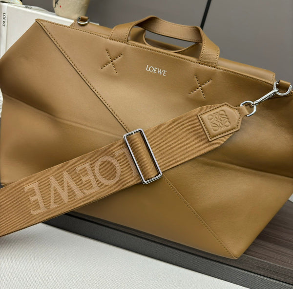 Loewe Puzzle Fold Handbag in Glossy Brown Cowhide 274274