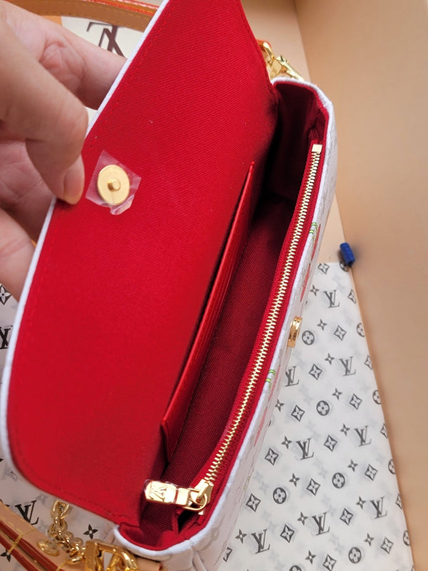 LV Wallet On Chain Ivy White Monogram Canvas 275344