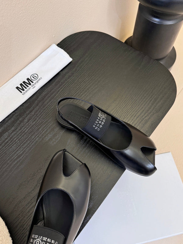 Maison Marginal Apple Toe Ballet Sandals Black in Cowhide 580433