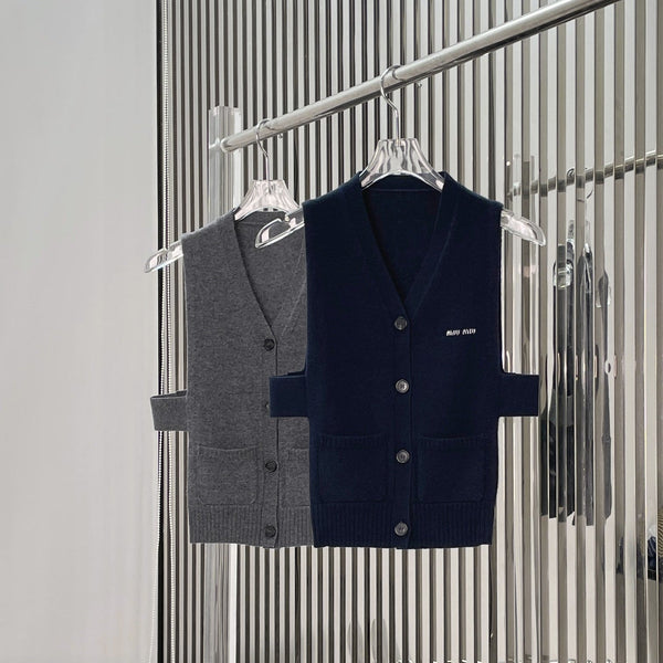 Miu Miu 26 Side-opening Vest in Cashmere 195719