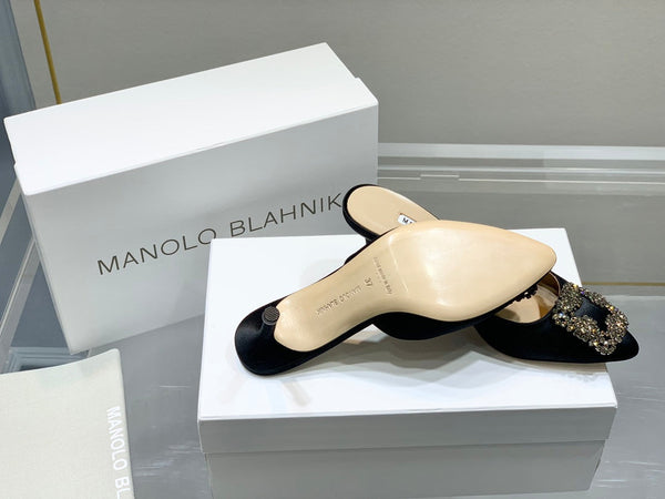 Manolo Buckle Mules 7cm Black Silk 208022