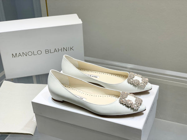 Manolo Snowflake Buckle Pumps White Cowhide 204507