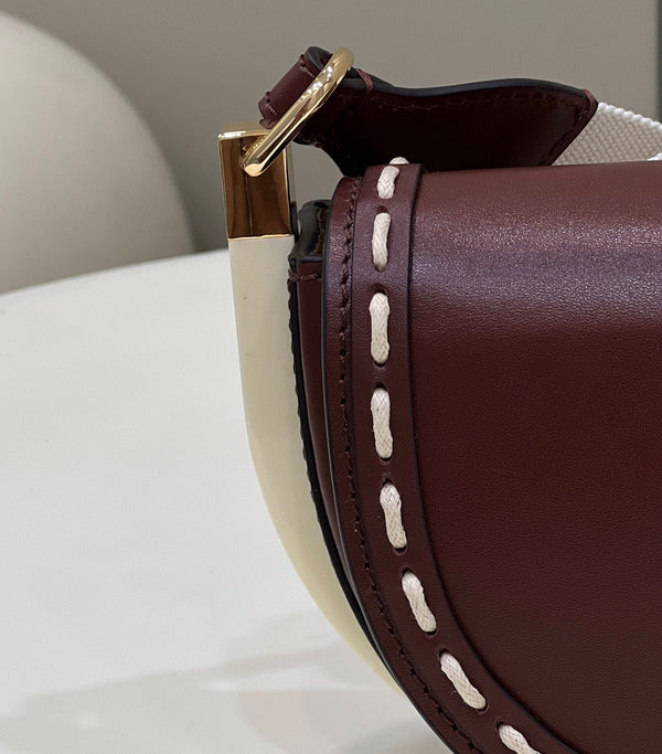MOONLIGHT 19 IN WINE RED SMOOTH CALFSKIN GOLD HARDWARE