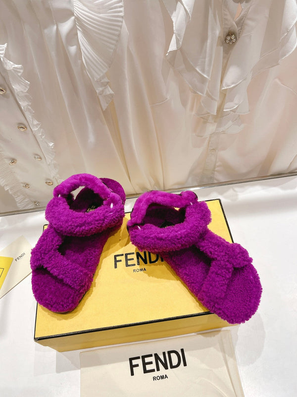 FENDI DAD SANDAL IN MAGENTA PURPLE FLEECE