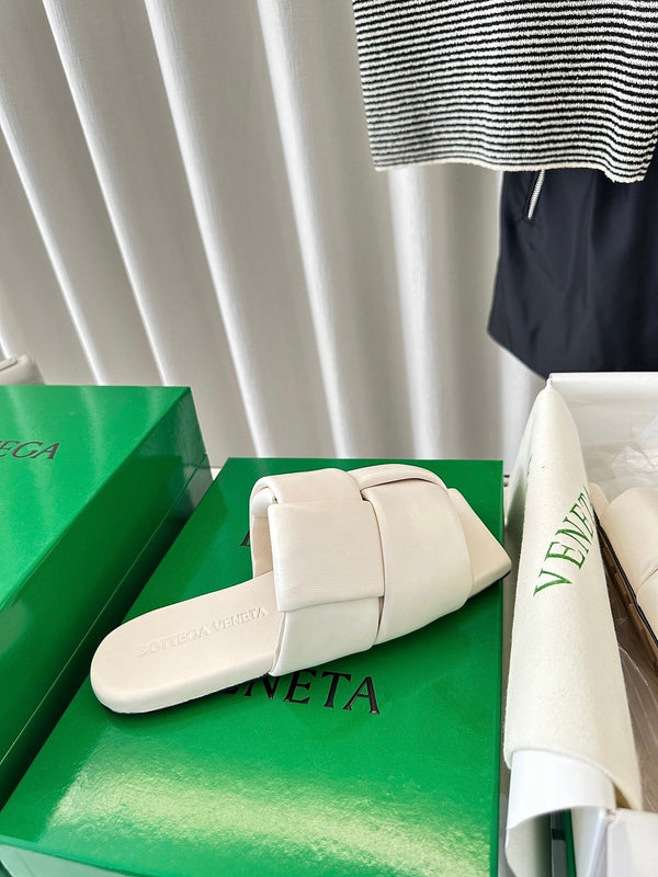 patch mule flat white lambskin