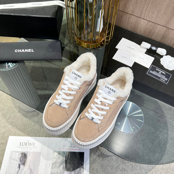 CC Sneaker Light Brown Suede With Fleece Lining  944566