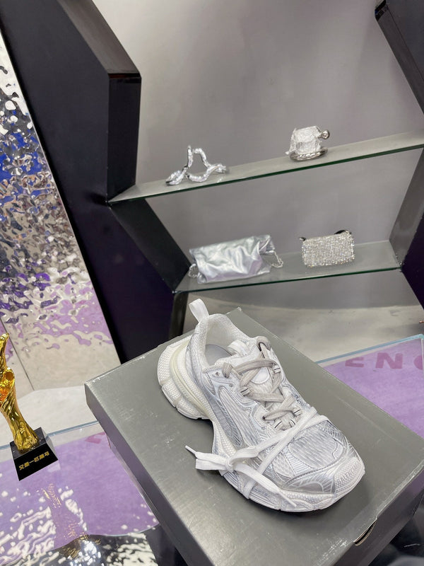 3XL SNEAKER IN SILVER MIX WHITE MESH AND POLYURETHANE