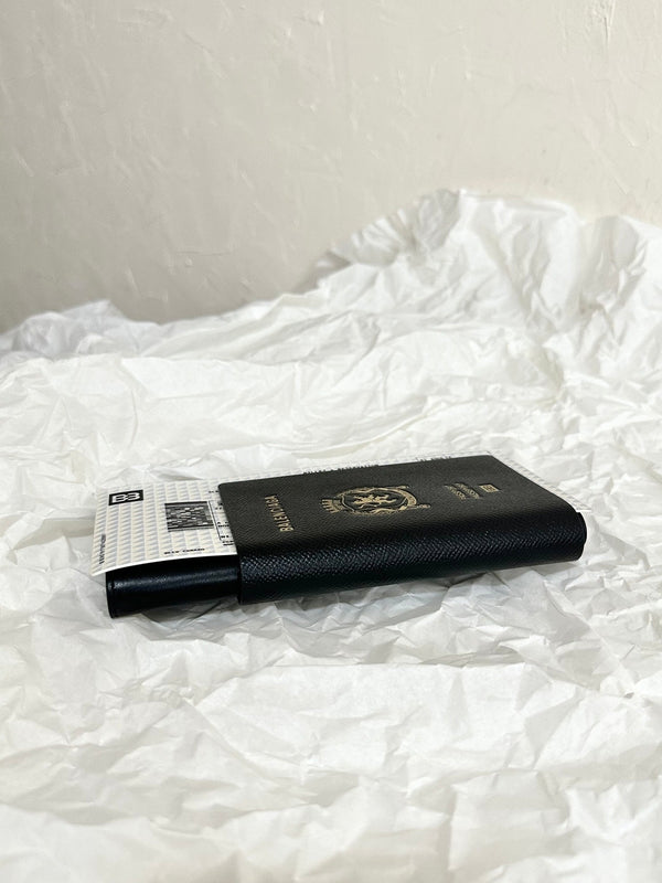 PASSPORT HOLDER 21 IN BLACK CALFSKIN
