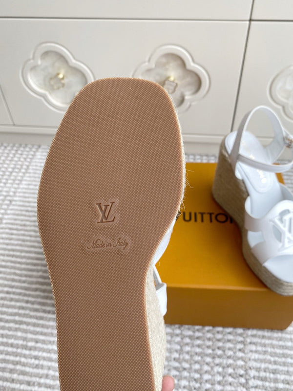 LV Letter Hollow Straw Wedge Sandals 11.5cm White Cowhide 291573