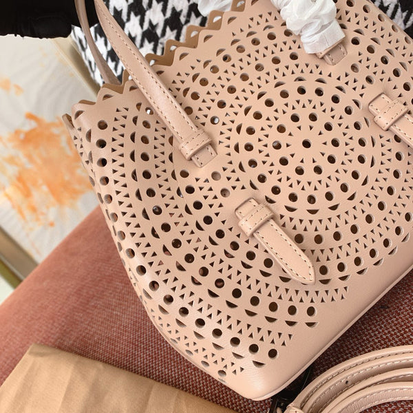 Alaia Mina 16 Bag Beige Vienne Wave Calfskin