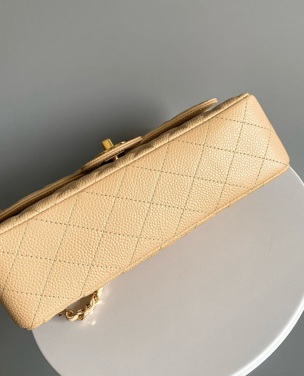 Flap bag jumbo 23 light beige grain caviar cowhide silver hardware
