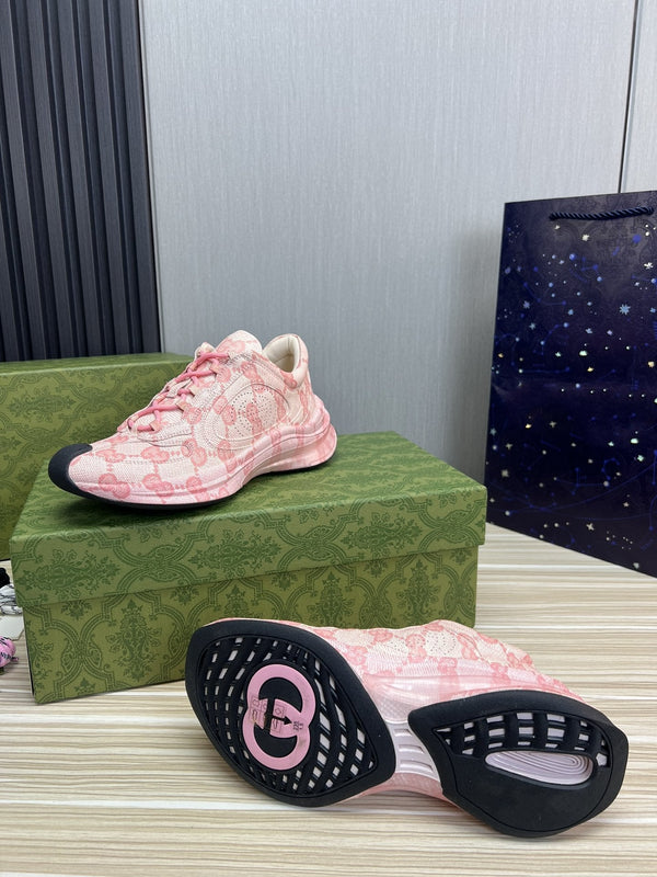 GG RUN PINK LEATHER SNEAKERS