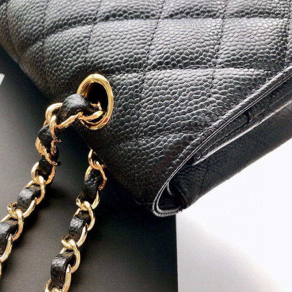 CC CLASSIC FLAP 25CM BLACK CAVIAR GOLD HARDWARE