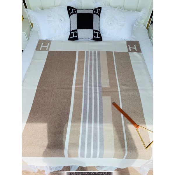 HM Avalon Throw Blanket Ecru Naturel Wool Cashmere