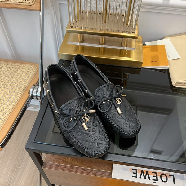 LV GLORIA FLAT LOAFER LOGO STAMPING BLACK