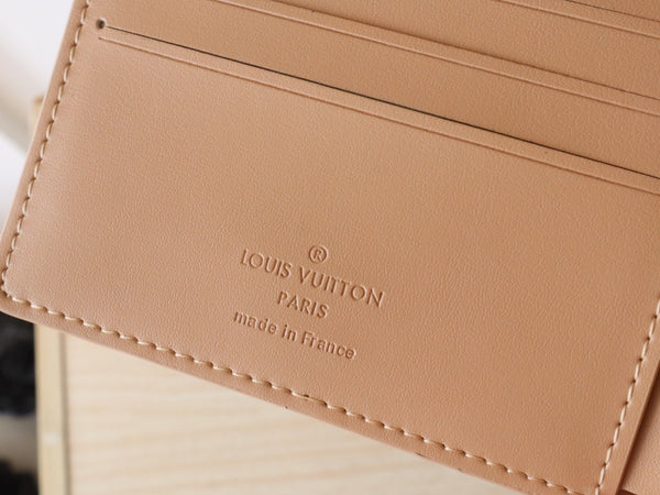 LV Multiple Wallet Monogram Grained Taurillon Cowhide