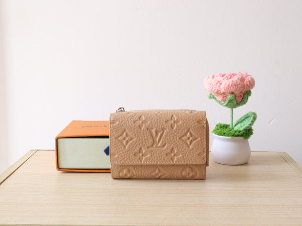 LV Portefeuille Pilot Monogram Grained Taurillon Cowhide