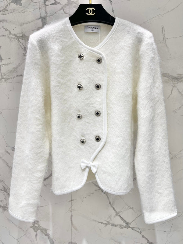 Chanel 2025 Double-breasted Round Neck Coat Wool 323090