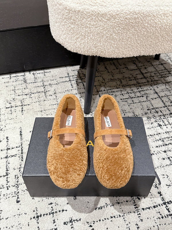 Alaia 2025 Ballet Flat Camel Wool 558647