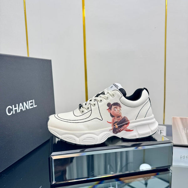 CC Sneaker White with Sticker Cowhide 238623