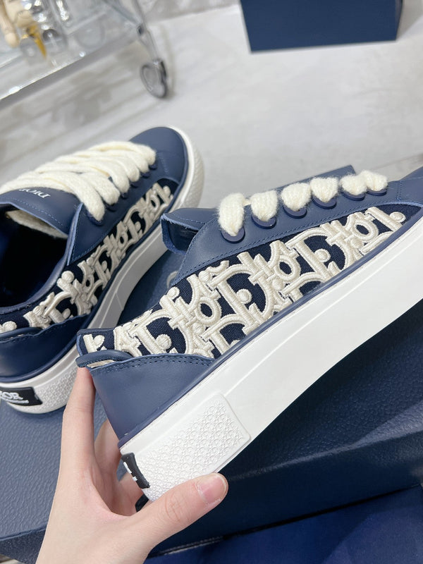 CD B33 Sneaker 30mm In Navy Blue Calfskin 100666