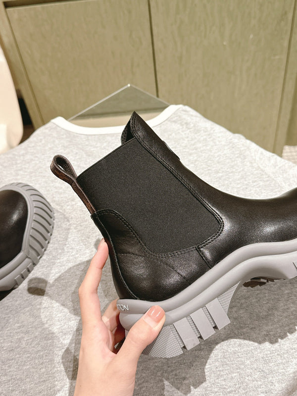 LV Ruby Flat Ankle Boot 50mm Black Cowhide 450433