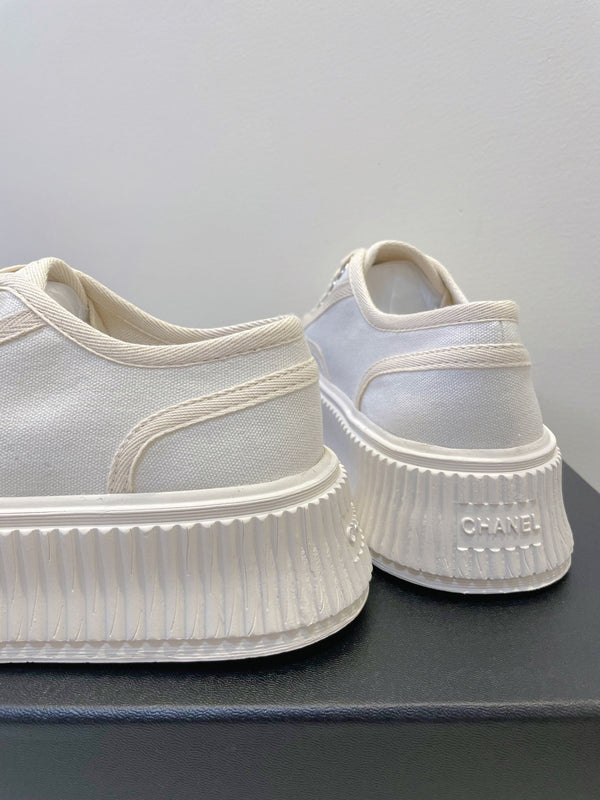 CC Sneaker In White Canvas Fabric 144791
