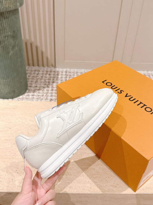 LV 25 Buttersoft Sneakers White Calfskin 576989