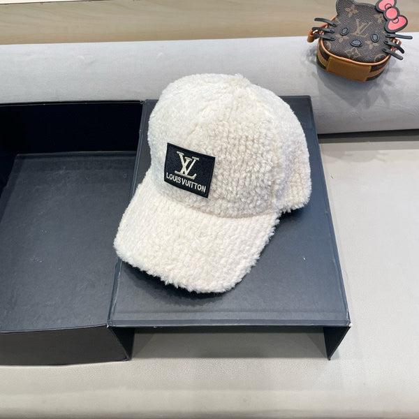 BASEBALL CAP IN WHITE WOOL 421243