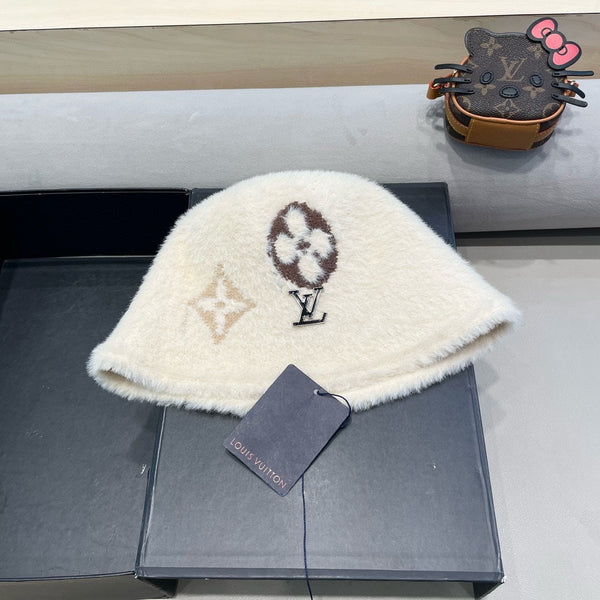 BUCKET HAT IN BEIGE RABBIT FUR 421261