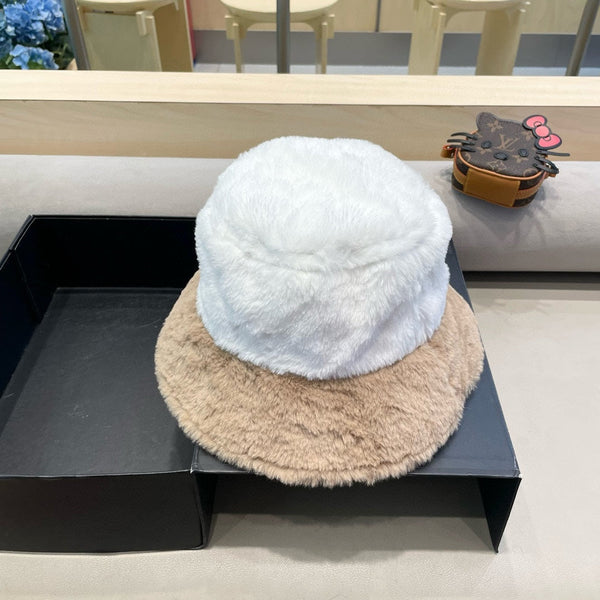 BUCKET HAT IN WHITE MIX CAMEL BEIGE LAMB FUR 430219