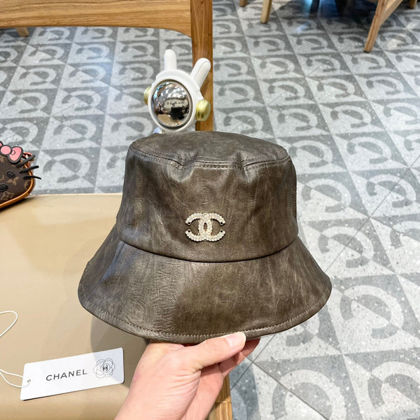BUCKET HAT IN WOOD BROWN CALFSKIN 431731
