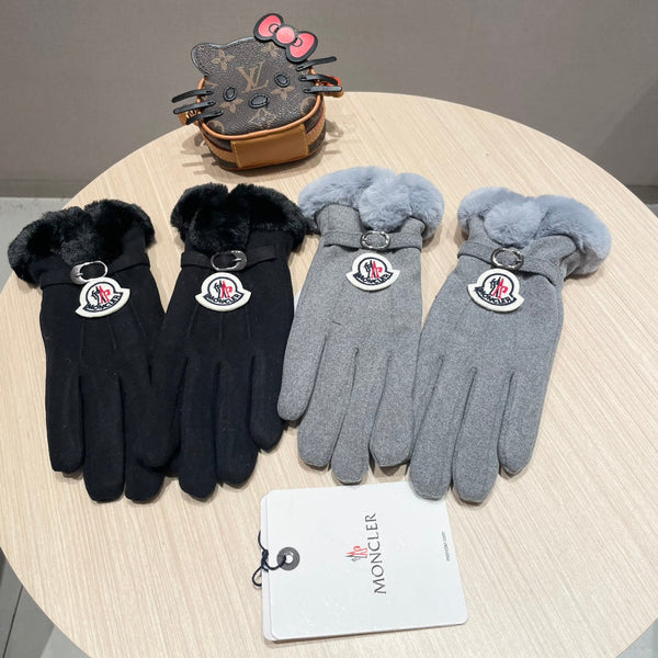 GLOVES IN COOL GRAY WOOL WITH RABBIT FUR 439080
