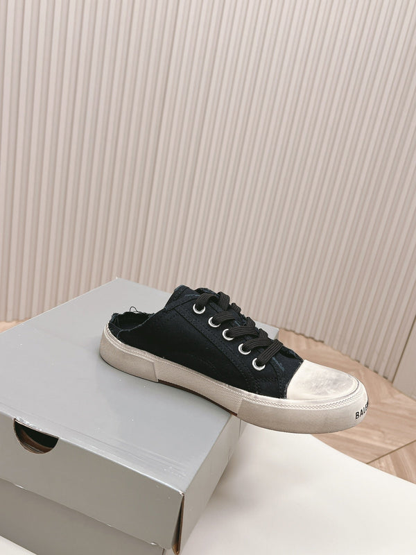 PARIS MULES IN BLACK DESTROYED DENIM AND RUBBER