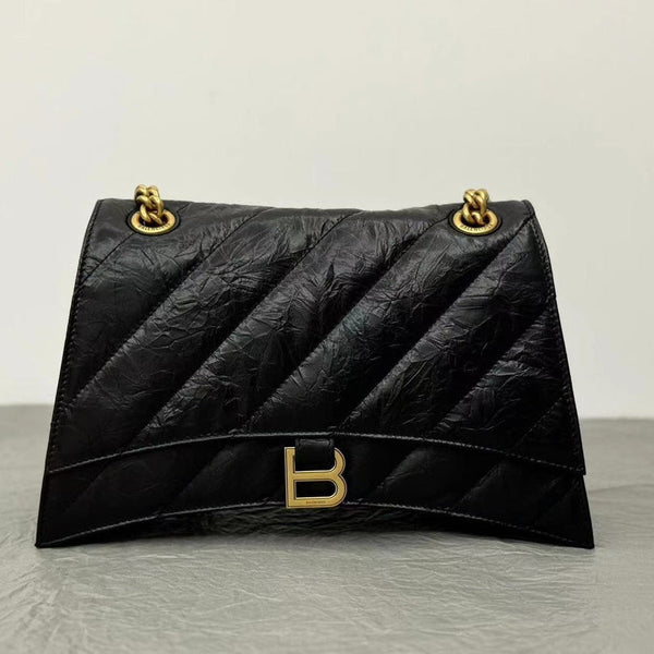 CRUSH MEDIUM CHAIN BAG 31 IN BLACK QUILTED CRUSHED CALFSKIN GOLD HARDWARE