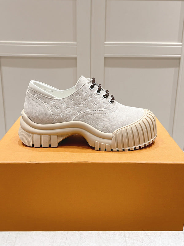LV Ruby Flat Derby Sneaker Light Grey Embossed Suede 480785