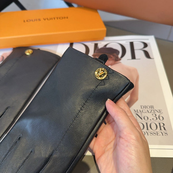 LV GLOVES IN BLACK LAMBSKIN 466819