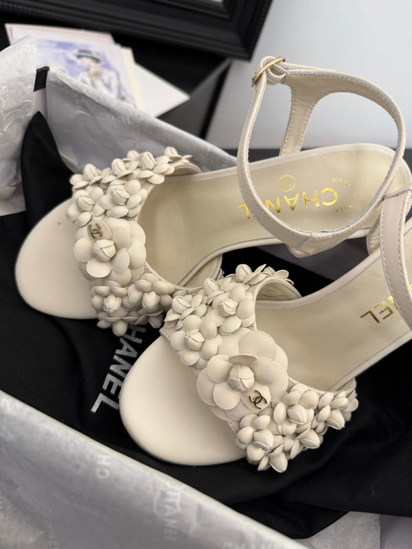 CC 25 Slingback White Lambskin 233399