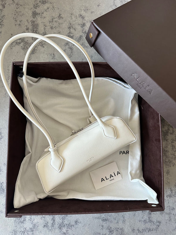 LE TECKEL SMALL BAG 27 IN WHITE GOATSKIN