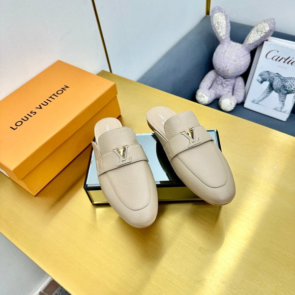 LV 25C LV Capri Open Back Loafer Cream Wrinkled Cowhide 219927