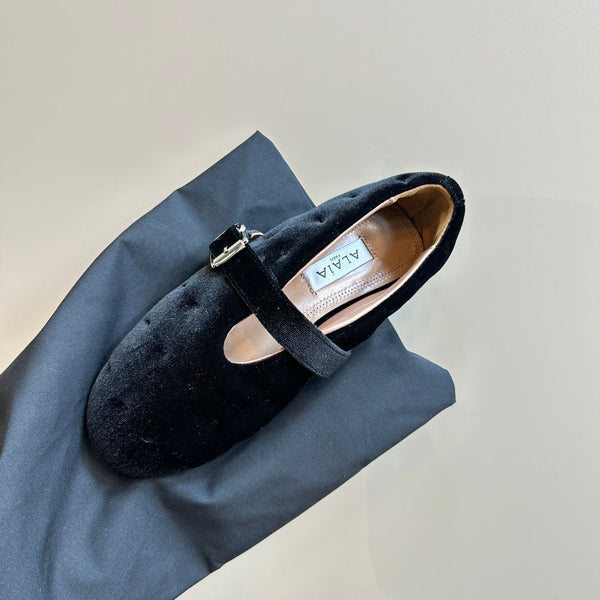 ALAIA BALLET FLATS IN BLACK VELVET